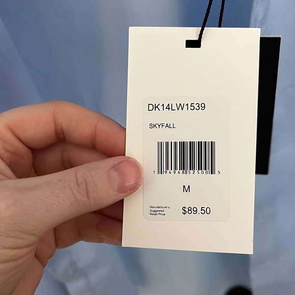 DKNY button down dress shirt in light blue | size M - Picture 6 of 10